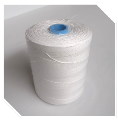 Ficelle polyester blanche 4 fils rolls de 1Kg (3000M env)
